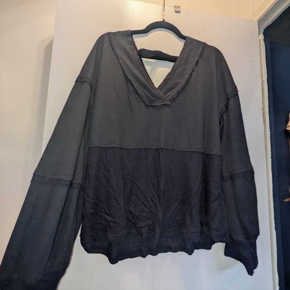 BKE Black V-Neck Sweatshirt